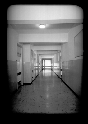 Corridoio reparto dell'ospedale civile di Alessandria