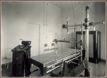 Alessandria - Sanatorio Teresio Borsalino- interno:  sala di radiografia