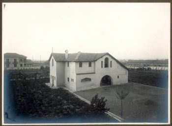 Alessandria - Istituto Divina Provvidenza Madre Teresa Michel:  uno degli edifici di servizio