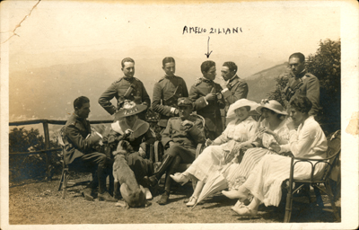 Amelio Ziliani e alcuni ufficiali del 2° Reggimento artiglieria a Portofino Vetta, 1916