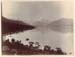 Alpi meridionali della Nuova Zelanda: veduta di un LAGO con montagne sullo sfondo (M. Cook?)