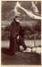 Nuova Zelanda: ritratto di Giuseppe Borsalino con piccozza e custodia dell'apparecchio fotografico